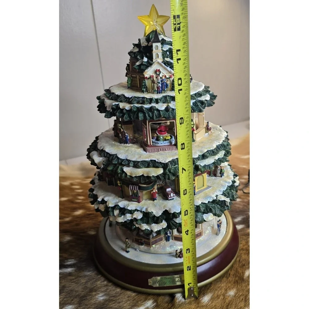 Thomas Kincade City Sidewalks Christmas Tree 2008 Illuminated Music Silver Bells
